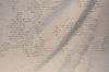 Verhokangas Leflour, valkoinen, läpinäkyvät tekstit, leveys 140cm